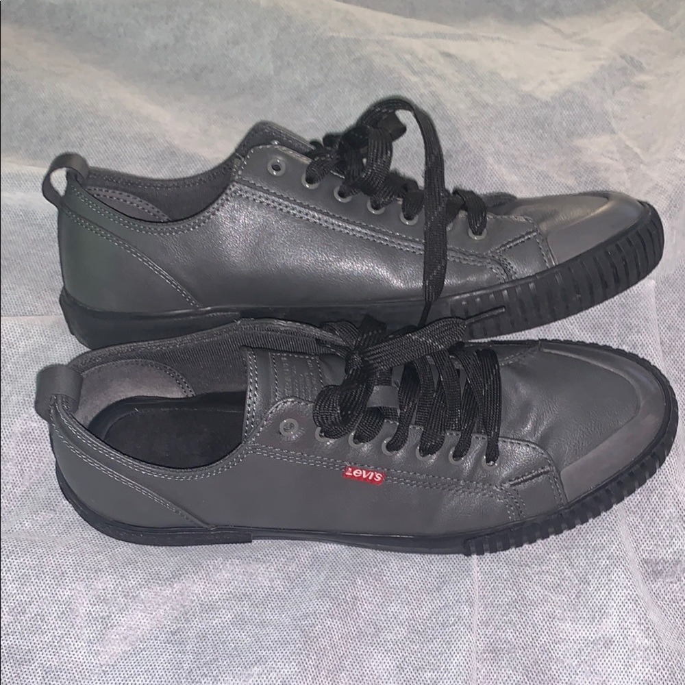 Levi's Men's Gray Sneakers